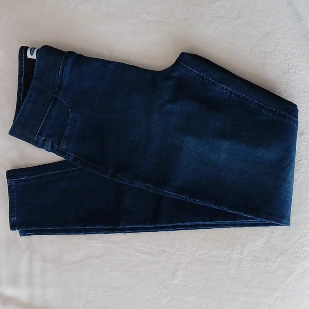 Old Navy Rockstar Super-Skinny Jeggings